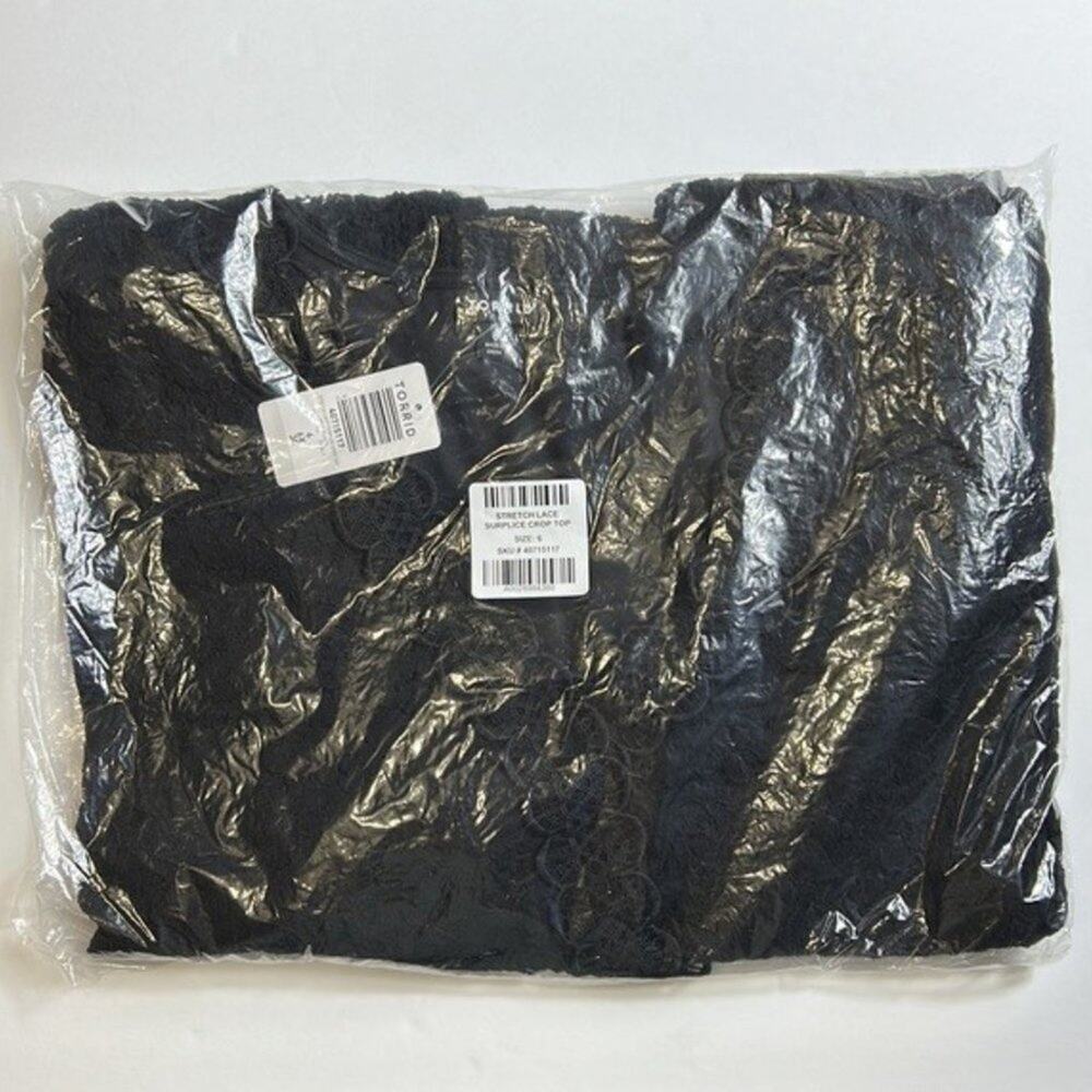 6 6X 30 Plus Torrid Black Top Lace Surplice Crop NWT Lined Dark Romance Feminine